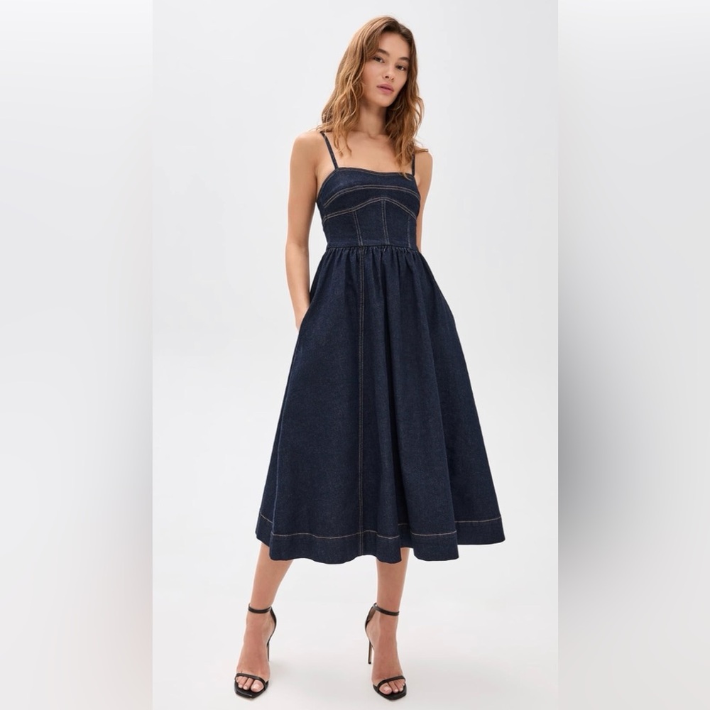 Susana Monico Denim Corset Midi Dress 33”
Size 2. Never worn. New with tags